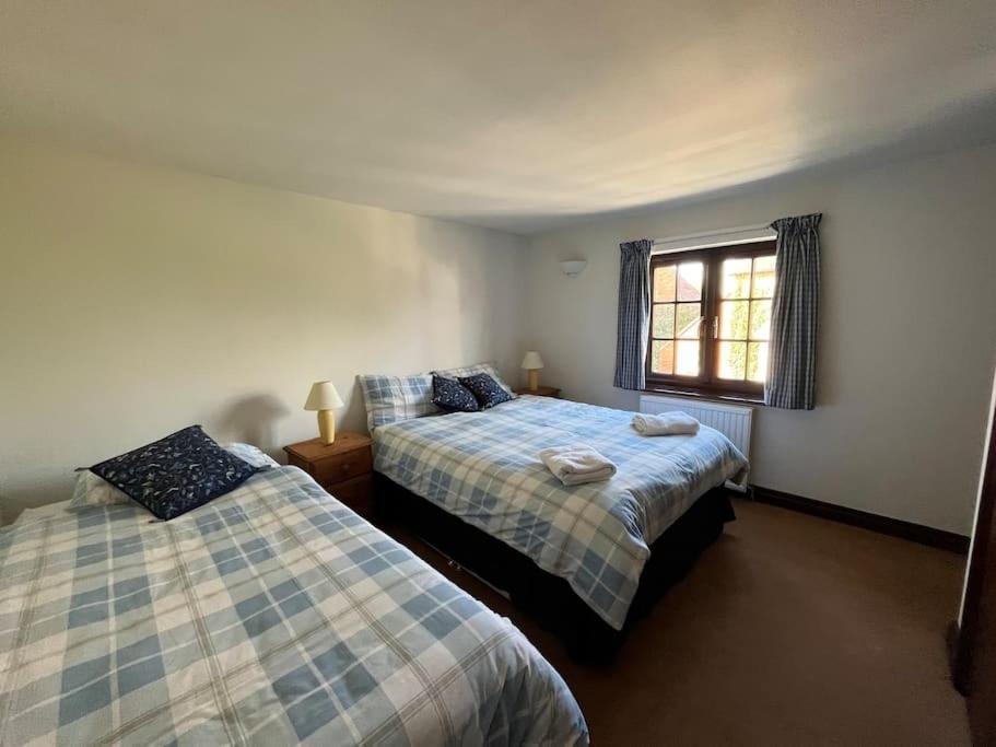 Honeysuckle Cottage, Mickleton Mickleton  Bagian luar foto